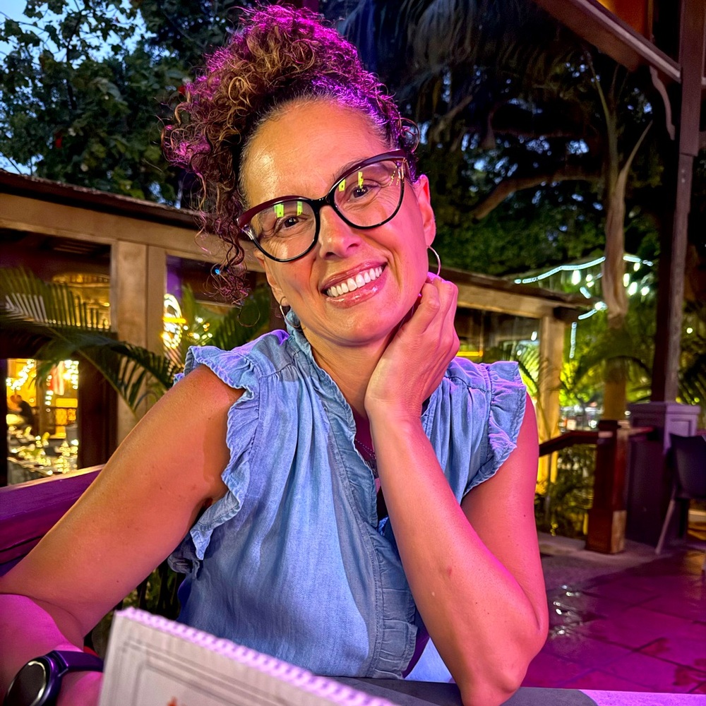 Meet your Posher, Nicole
